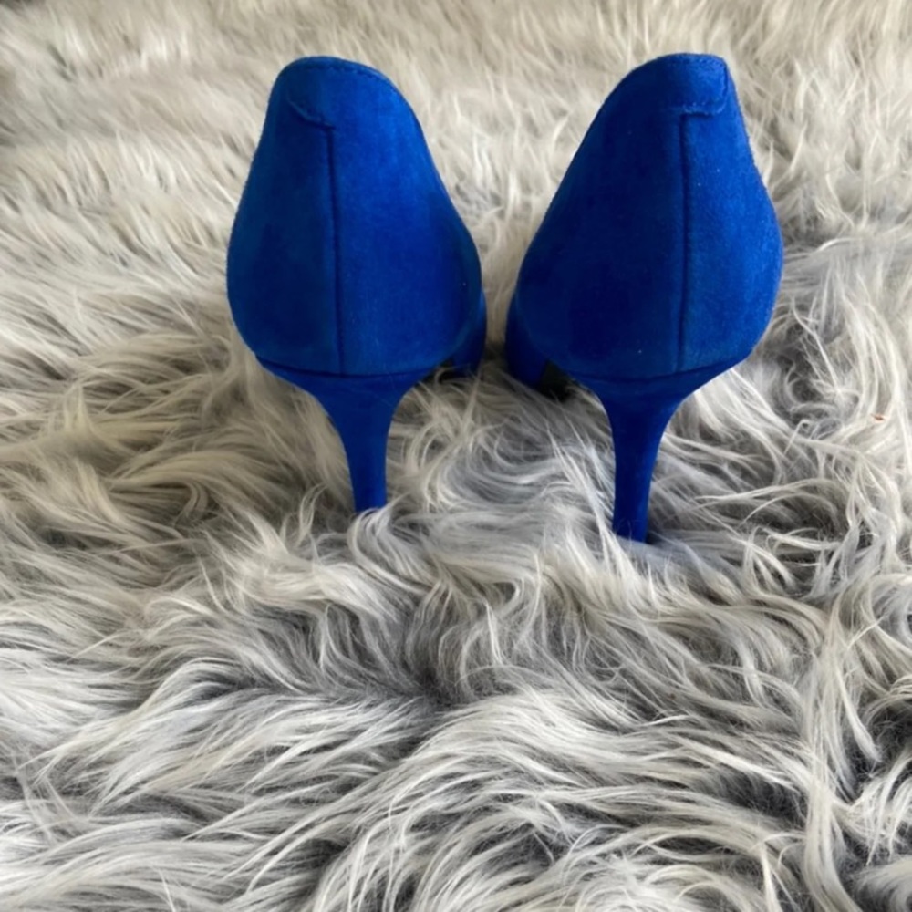 Heels - Picture 4 of 4